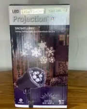 LightShow LED White Snowflake Projection Spotlight With Stake- Projects 15 Ft