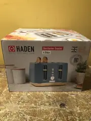 Brand New Haden Dorchester 4 Slice Wide Slot Retro Toaster, w/Knob, Stone Blue