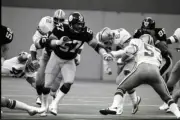 Offensive Lineman Sam Davis Of The Pittsburgh Steelers Nfl 1977 OLD PHOTO