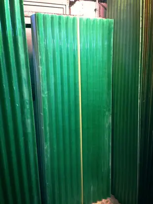 纖維浪板 屋頂遮雨棚 FRP浪板 塑膠浪板 鐵皮浪板 鍍鋅浪板 藍色浪板 採光板 遮陽綠色浪板 6尺 角浪 等各種尺寸