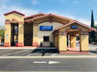 Americas Best Value Inn & Suites Escondido