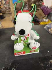 Dan Dee Peanuts Animated Light Up Musical Snoopy Plush Plays Linus and Lucy FT5
