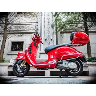 Vespa GTS300 ABS 鍛造框 紅色 復古文青 重機 Brembo 二手 非125 946 GTV黃牌速可達