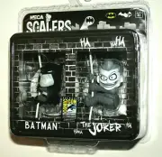 NECA DC Comics SDCC 2014 Exclusive Batman & Joker Scalers Figure Toy New NOS MIP