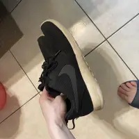 在飛比找蝦皮購物優惠-Nike roshe run 黑 27號