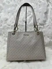 Michael Kors Trisha Large Triple Gusset Shoulder + dustbag (Light Cream Multi)