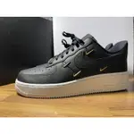 NIKE AIR FORCE1