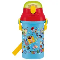 在飛比找PChome24h購物優惠-小禮堂 迪士尼 玩具總動員 日製 直飲式水壺附背帶 塑膠水瓶