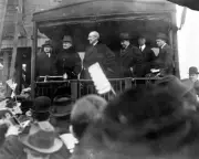 Woodrow Wilson Speaking to Crowd Waukegan, Illinois 1916 Photo