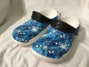 CROCS SPIDERMAN BISTRO DISCONTINUED SLIP RESISTANT BLUE GRAPHIC MENS4/W6-NEW
