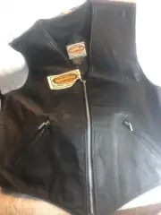 Vintage Black Leather M Exclusive￼ Paragraph￼ clothing company Paragraph