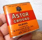 Vintage Astor Ground CLOVES 1 1/4 oz spice tin, Great graphics & colors NEW FULL
