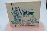 VINTAGE Anchor Hocking 8 Piece Serva Snack Set - Glassware In Original Box