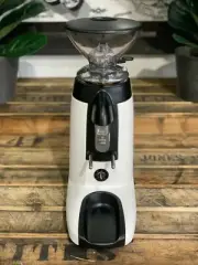 COMPAK K3 TOUCH TIMER ON DEMAND WHITE BRAND NEW ESPRESSO COFFEE GRINDER HOME BAR