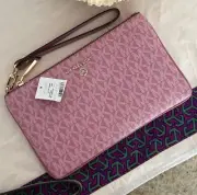 New Michael Kors Wristlet