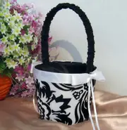 Black White Fluer Wedding Girl Isle Flower Basket White