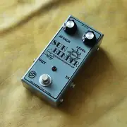 Boutique handmade fuzz guitar pedal Sun Bender mk2 based on Vox tone bender mkii