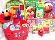 NEW ELMO CHRISTMAS GIFT BASKET COLORING BOOK TOYS 18' PLUSH winter DOLL PLAY SET