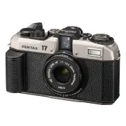 Pentax 17 Half Frame 35mm Compact Film Camera （Bonus ：Colour Film 400 ISO - 24 Exp）