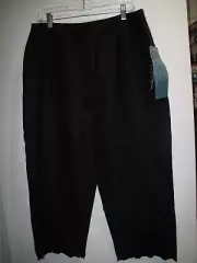 NEW. Paraphrase Golf Ladies Linen Capri Pants Size 14 Petite. Very Nice