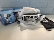 NWT FINDWAY YH208 Ski OTG Goggles 100% UV Protection White Silver VLT 21% Unisex