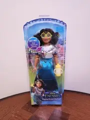 Disney Encanto Singing Mirabel Madrigal Sings "Waiting on a Miracle"