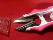 Anchor THREAD NIPPERS SCISSORS Sewing Notions Embroidery Soft Touch Handle w Cap