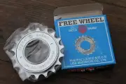 Dicta 18T 1/2" x 1/8" chrome freewheel NEW ISO