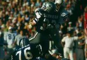 Walt Garrison For The Dallas Cowboys Gets Tackled 1971 OLD PHOTO
