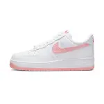 【NIKE】WMNS AIR FORCE 1 07 休閒鞋 AF1 情人節 粉白 女鞋 -DQ9320100