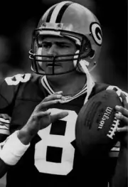 Mark Brunell Green Bay Packers throws a pass 1990s Old Photo 2