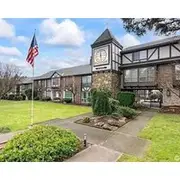 Newly Remodeled Corner Condo Walking Distance To Airport!