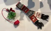 Makers Mark Christmas collectables bottle scarf/mistletoe