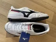 Mizuno Morelia M8 TF Turf Artificial Grass - 8.5 US - 7.5 UK - 41 EUR