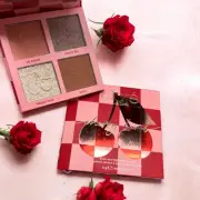 CIATE LONDON Cherry Bomb Blush and Highlighter Palette in Light/Medium