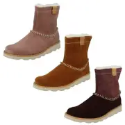 Girls Clarks Stylish Fur Lined Boots Crown Piper