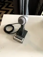 Shure 522 Dynamic Desktop Microphone