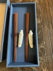 Chopsticks/rest Set Of 2