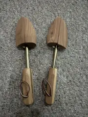Kenneth Cole Cedar Wooden Shoe Tree Form Size L Spring Split Toe