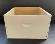 8 Frame Super/Brood PAINTED box dovetail Deluxe Beekeeping Australian Apiarist
