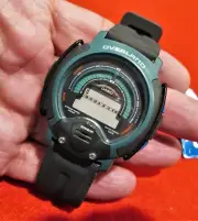 1993 CASIO OVERLAND Alti-Barometer W-930 Wristwach, SEYMOUR POWELL - NOS