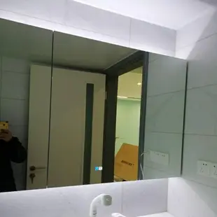 【110v電壓】智能鏡櫃 浴室鏡櫃 浴室鏡櫃太空鋁900高智能除霧浴室鏡子掛墻式單獨鏡面櫃納置物架