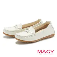 在飛比找momo購物網優惠-【MAGY】編織縫線真皮平底休閒鞋(米白)