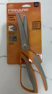 NEW Fiskars Easy-Action Pinking Shears Stainless Steel Blades Free Postage