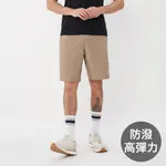 GIORDANO 男裝防潑水彈力短褲 ALL DAY PANTS系列-20 冷卡其