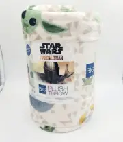 STAR WARS Baby Yoda Super Soft Plush Fleece Throw 5 FT x 6 FT Blanket