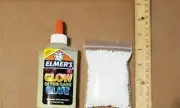 Natural Elmer's Glow in the Dark Glue 5 FL OZ bottle BRAND NEW and Floam Beads