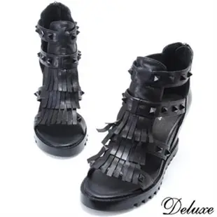 【Deluxe】全真皮楔型時尚鉚釘流蘇涼鞋(黑☆米)-851-5