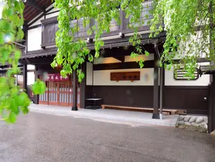 蕪水亭料理旅館Ryokan Busuitei