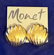 Vintage Monet Gold Toned Clip On Sea Shell Shaped Earrings